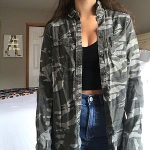 Express | Camo Button Down